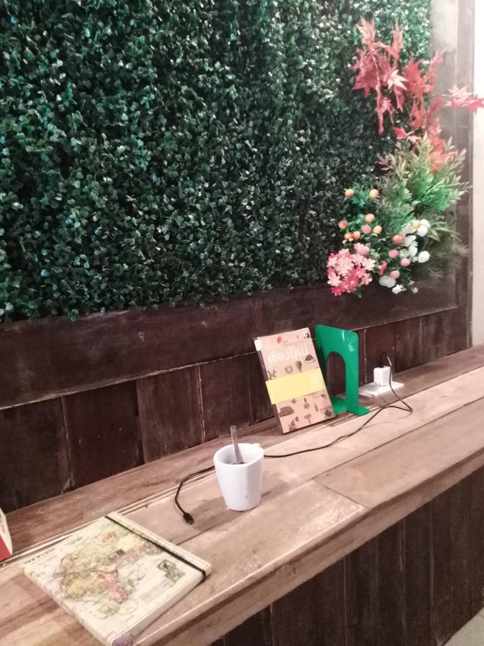 @Lanna House (Adults Only) Hostel Chiang Mai Ngoại thất bức ảnh