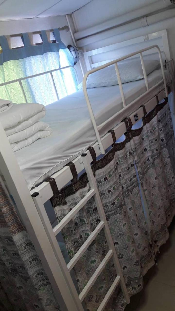 @Lanna House (Adults Only) Hostel Chiang Mai Ngoại thất bức ảnh